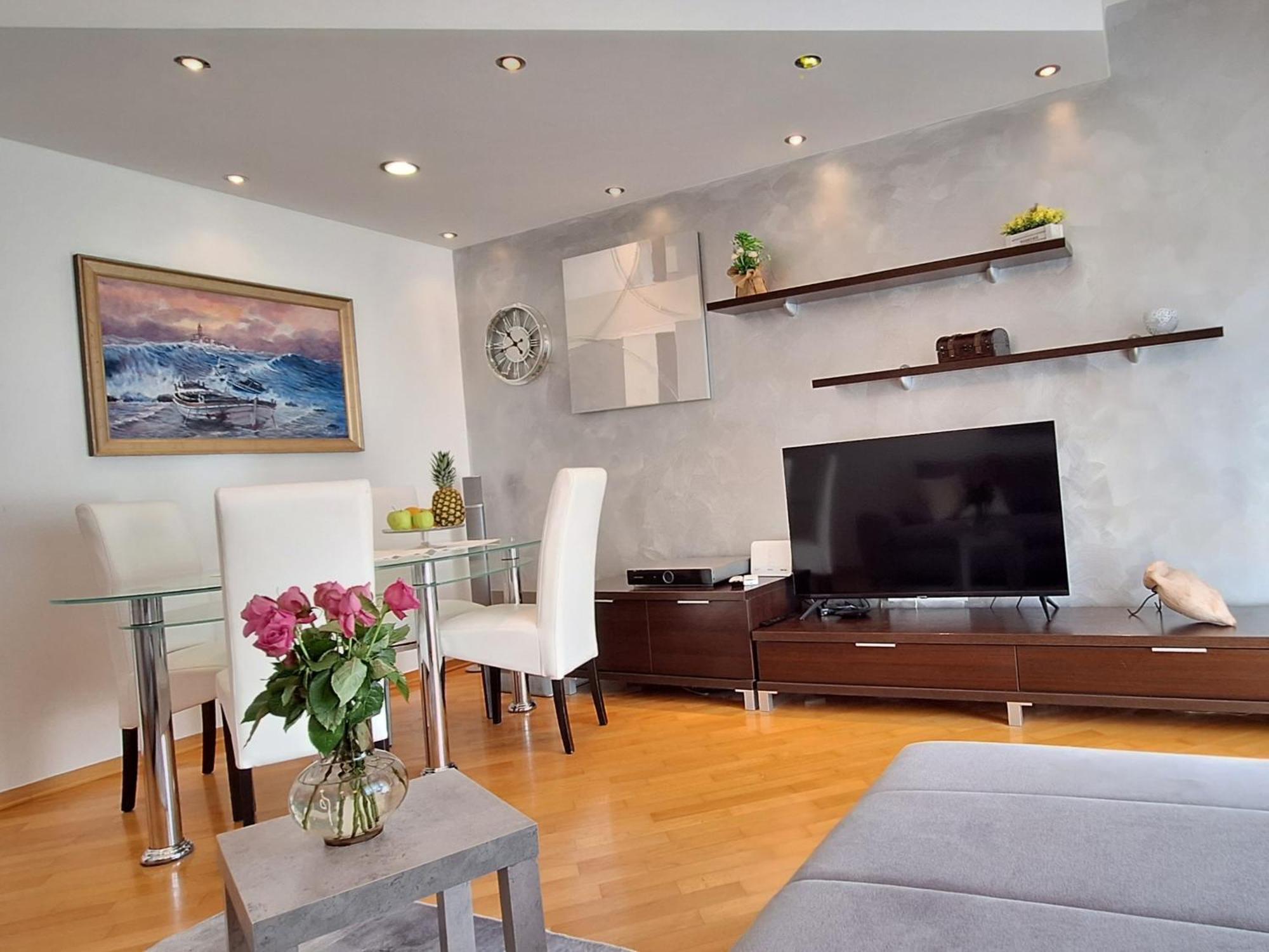 Apartment Leona Split Exterior photo