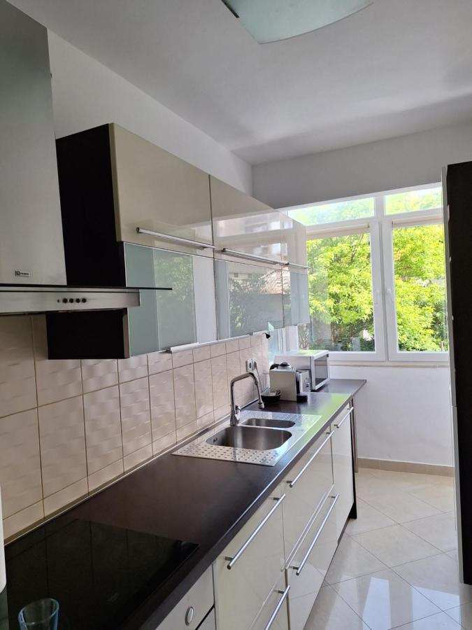 Apartment Leona Split Exterior photo